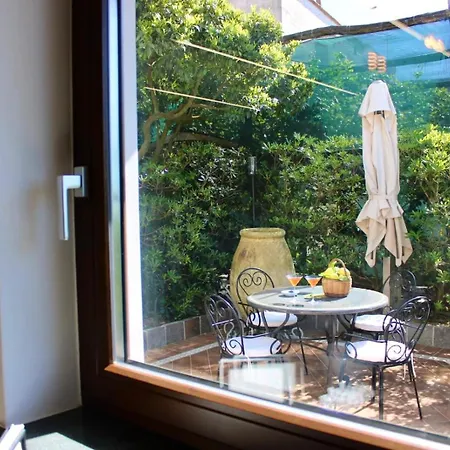 Domus Minerva Apartment