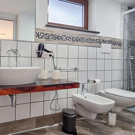 Domus Minerva * マッサ・ルブレンセ